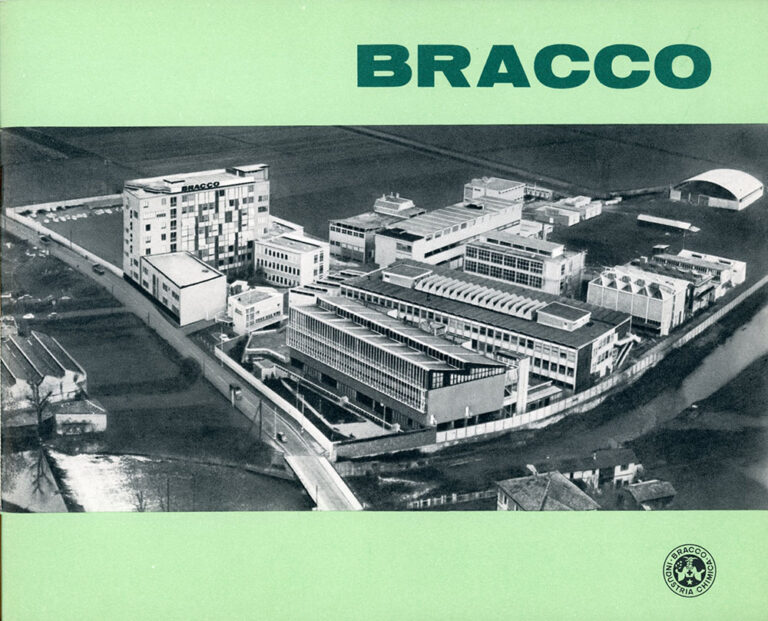 Copertina della brochure "Bracco Industria Chimica", anni '60