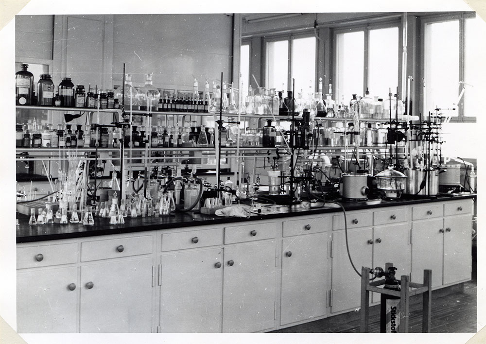 Laboratory of Bracco Industria Chimica in Milano Lambrate, 1970s