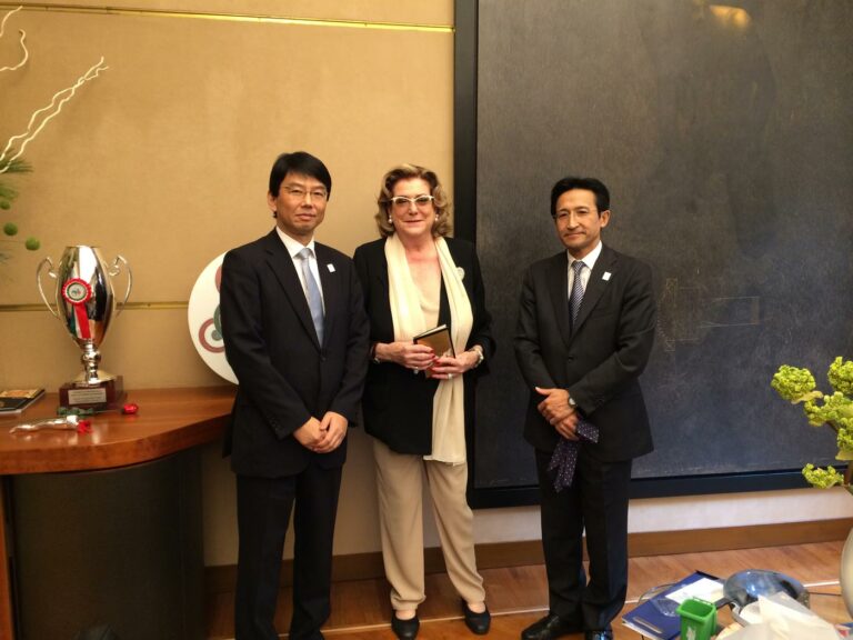 Diana Bracco insieme al Commissario Giapponese Tatsuya Kato e il Presidente di JETRO (Japan External Trade Organization) Satoshi Miyamoto, 2014